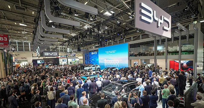 直擊IAA：汽車企業(yè)大秀&ldquo;肌肉&rdquo;