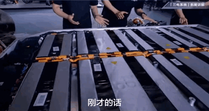 行駛32萬(wàn)公里的極氪001整車(chē)拆解：電池僅衰減了9%