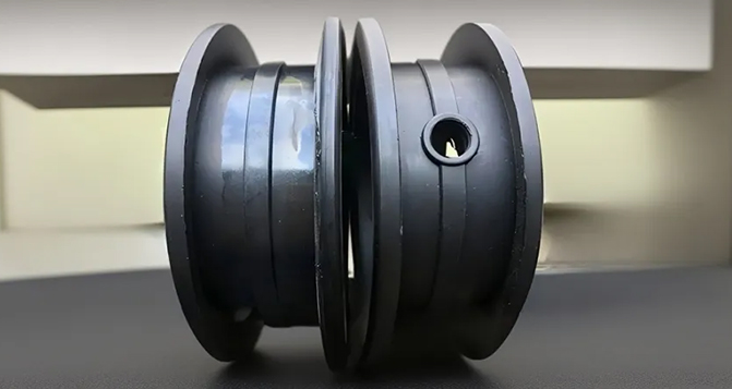 NBR丁腈橡膠制品泛藍現(xiàn)象的原因與解決方案